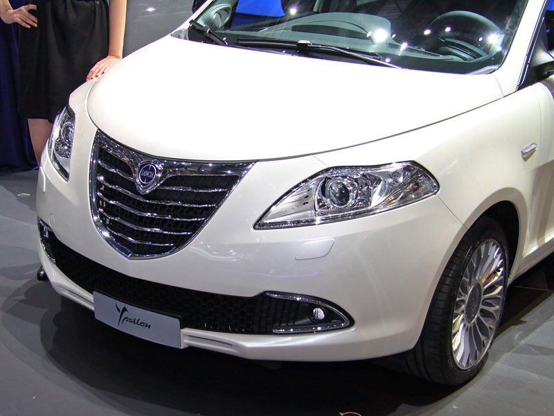 Lancia Ypsilon