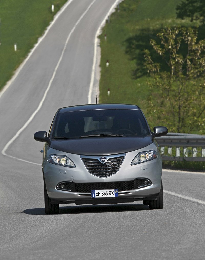 Lancia Ypsilon