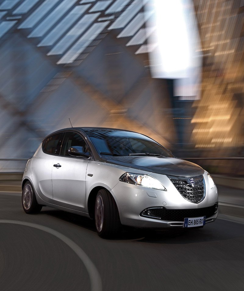 Lancia Ypsilon