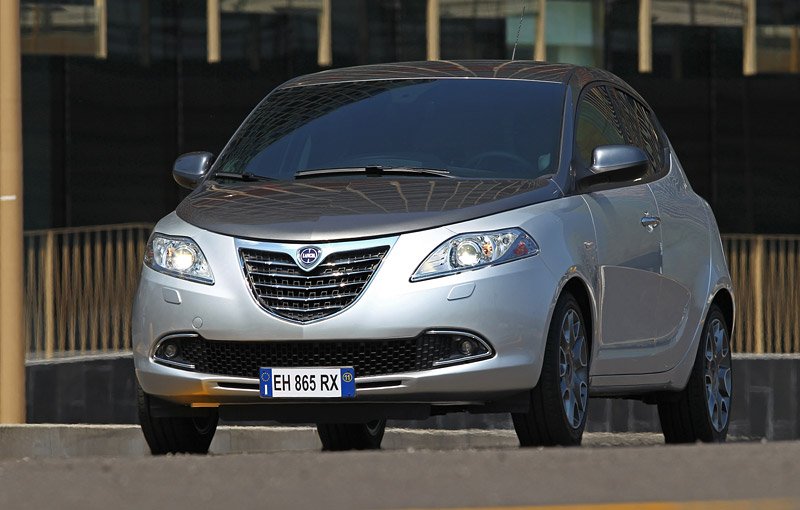 Lancia Ypsilon