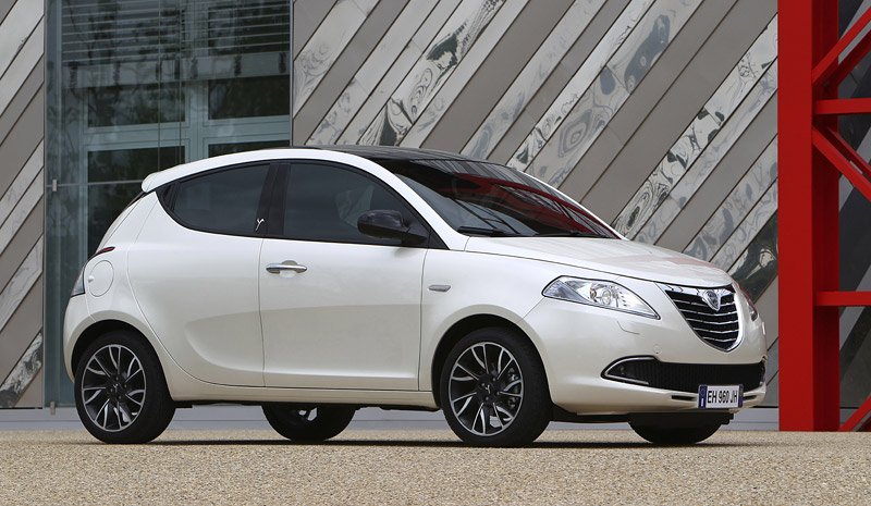 Lancia Ypsilon