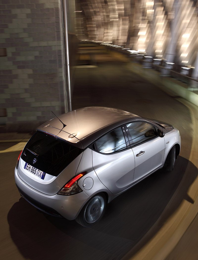 Lancia Ypsilon