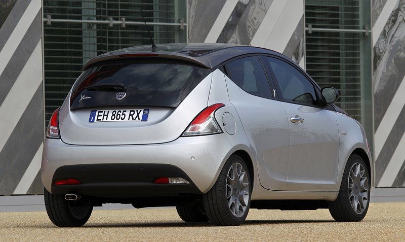 Lancia Ypsilon