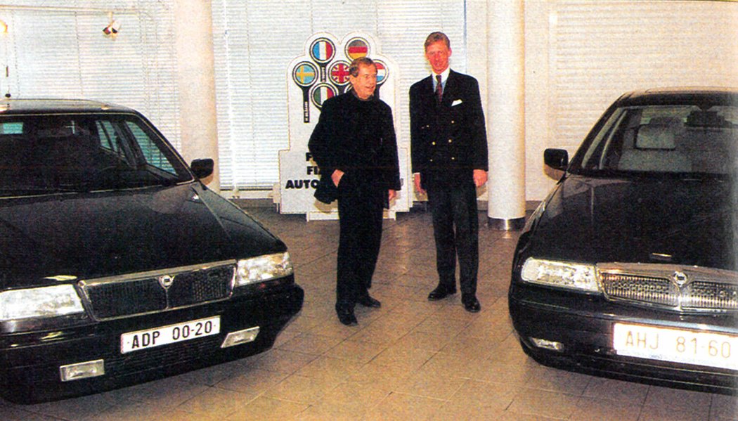 Velké sedany značky Lancia u nás zažily skvělé časy v 90. letech. Themu proslavili premiér Čalfa a prezident Havel. Ten si poté dopřál i nástupnický model Kappa.