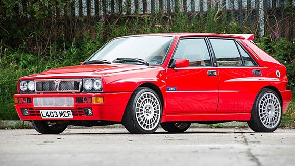 Lancia Delta Integrale Evo II slavného frontmana míří do aukce. Cena odpovídá stavu