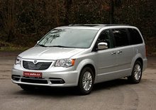 TEST Lancia Voyager 2,8 CRD – Italský hamburger