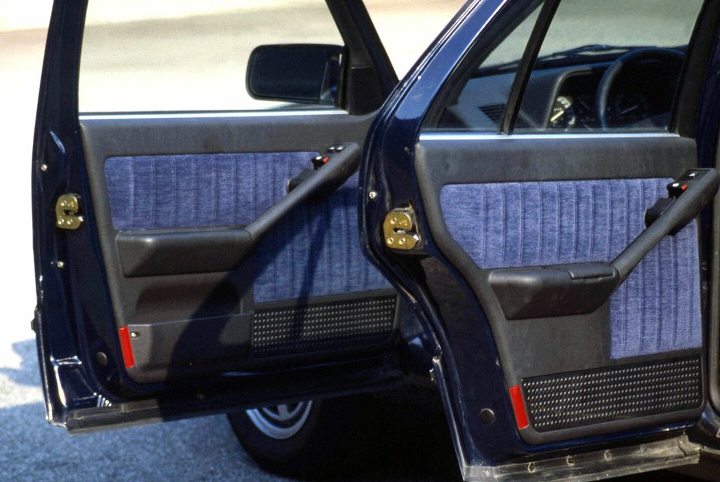 Lancia Thema 6V (1984)