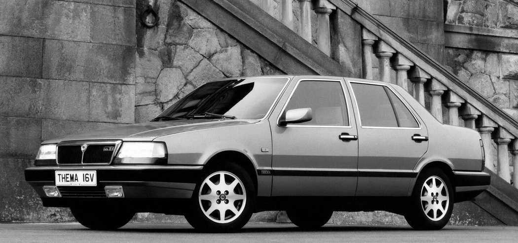 Lancia Thema Turbo 16v (UK) (1989)