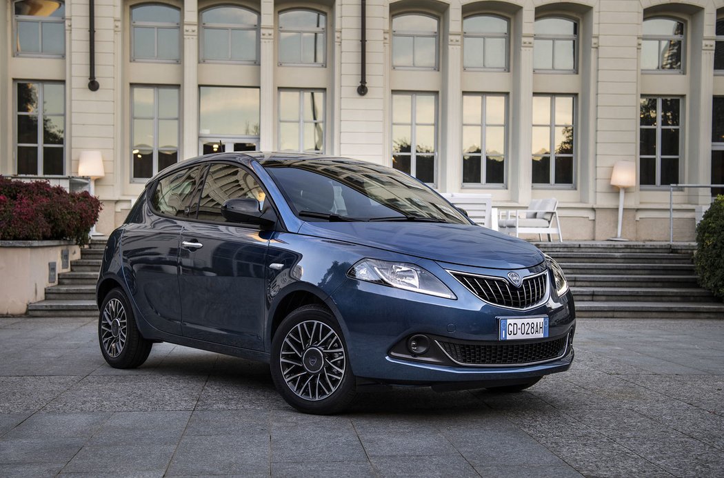 Lancia Ypsilon EcoChic 