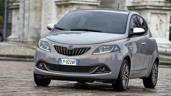 Lancia se probírá, slibuje 3 nové modely a plnou elektrifikaci od 2028