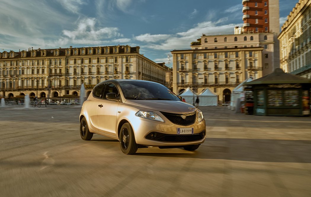 Lancia Ypsilon Monogram