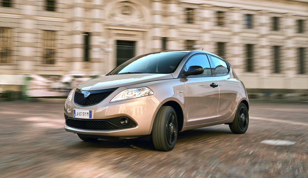 Lancia Ypsilon Monogram