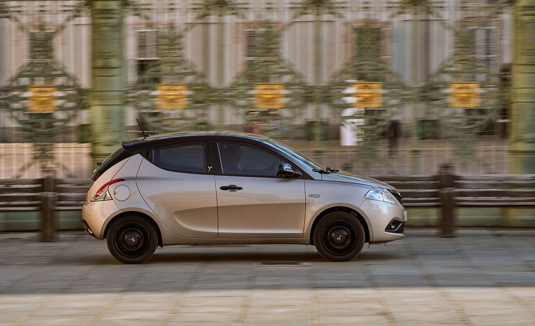 Lancia Ypsilon Monogram