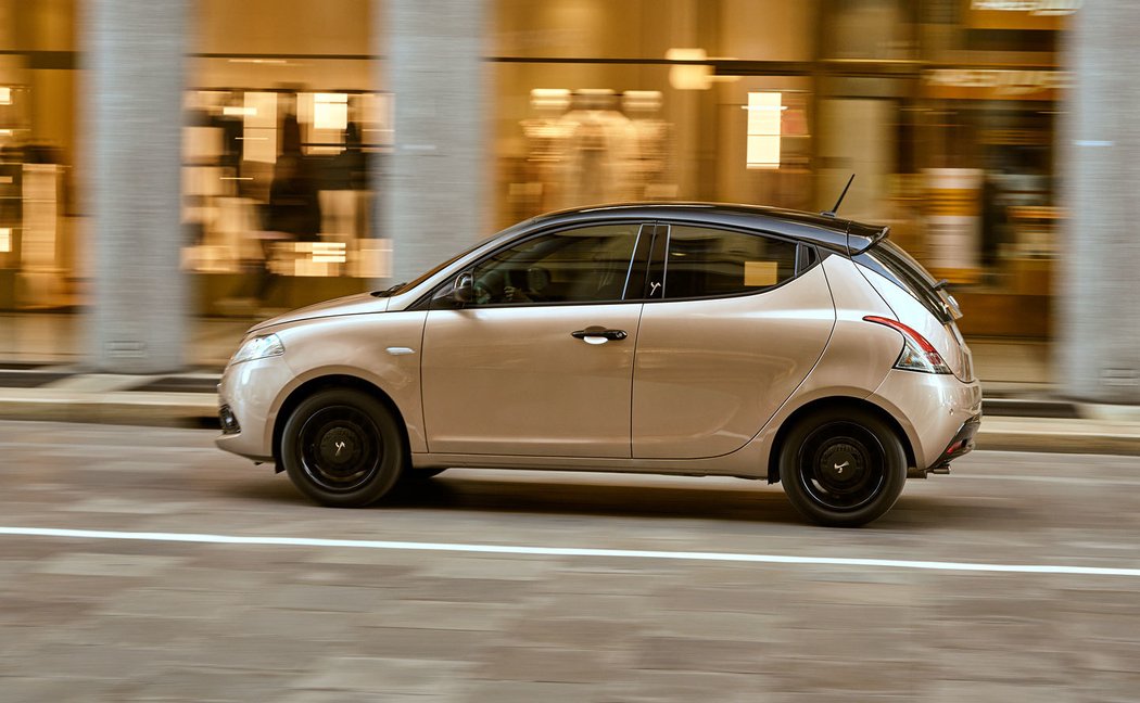 Lancia Ypsilon Monogram