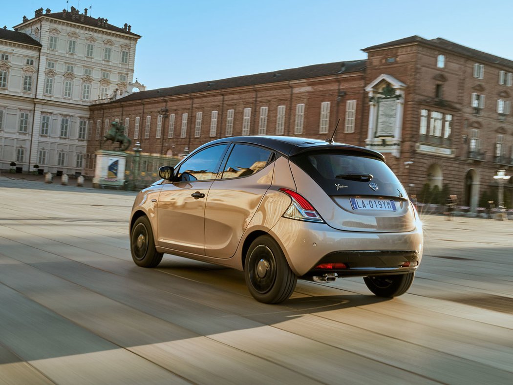 Lancia Ypsilon Monogram