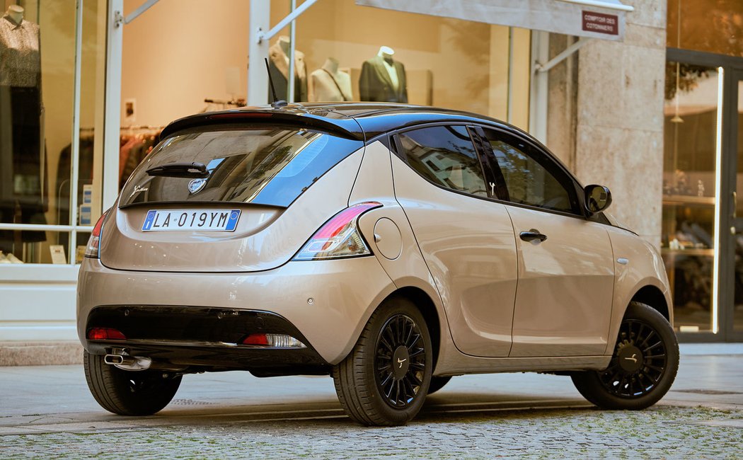 Lancia Ypsilon Monogram