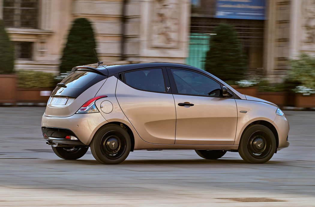 Lancia Ypsilon Monogram