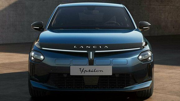 Lancia má první elektromobil. Model Ypsilon přijíždí s koncernovou technikou