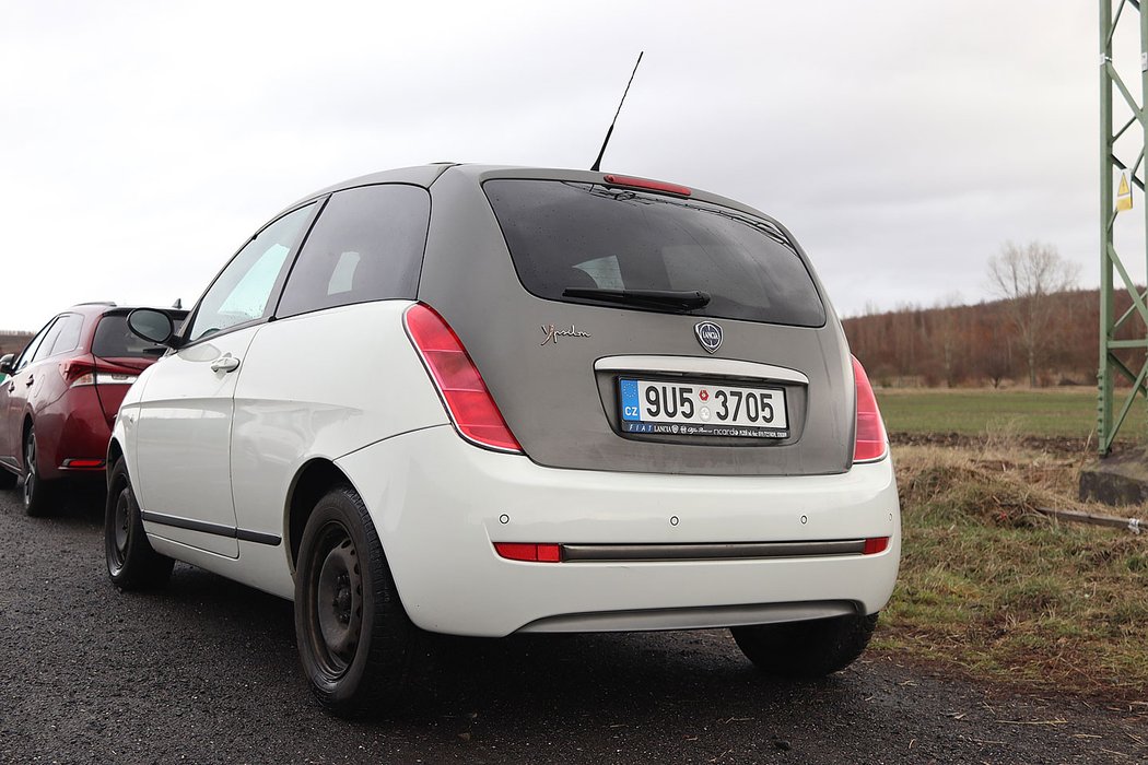 Lancia Ypsilon Momo Design