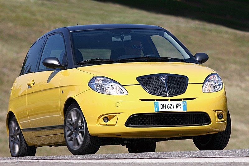 Lancia Ypsilon