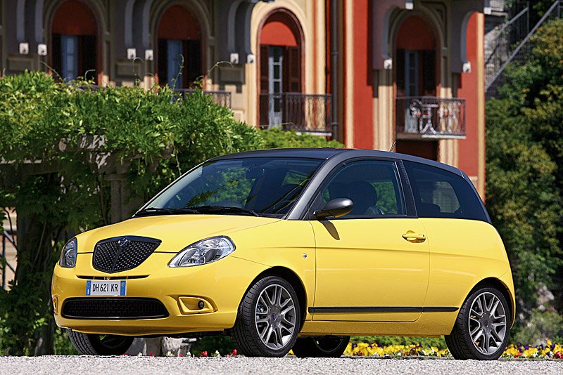 Lancia Ypsilon