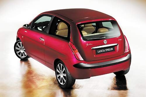 Lancia Ypsilon