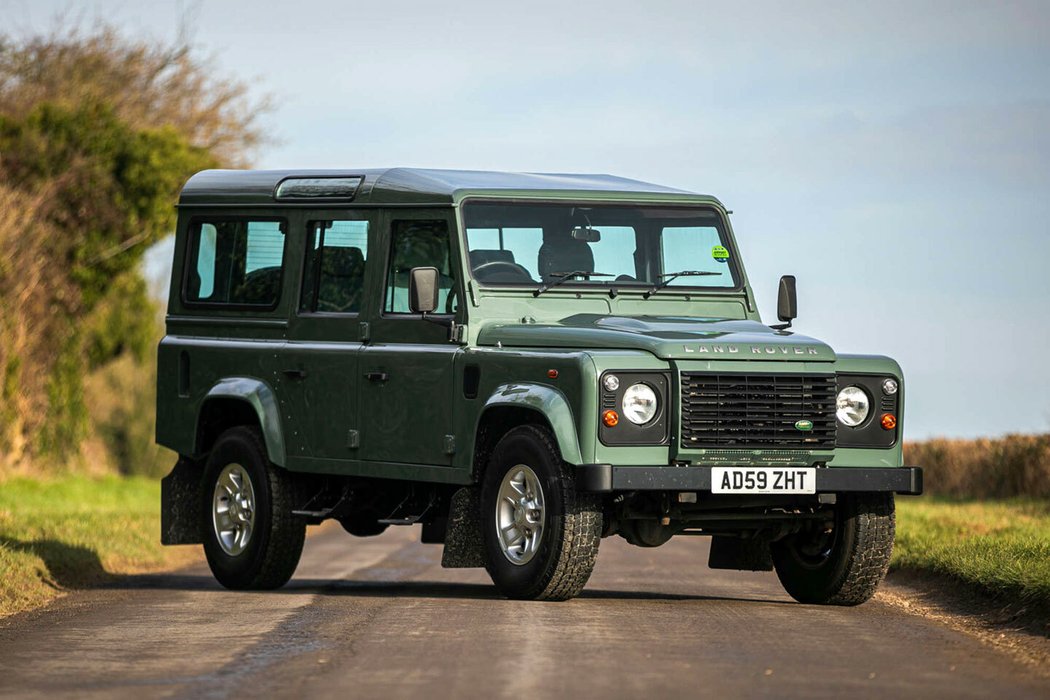 Land Rover Defender 110 County (2010)