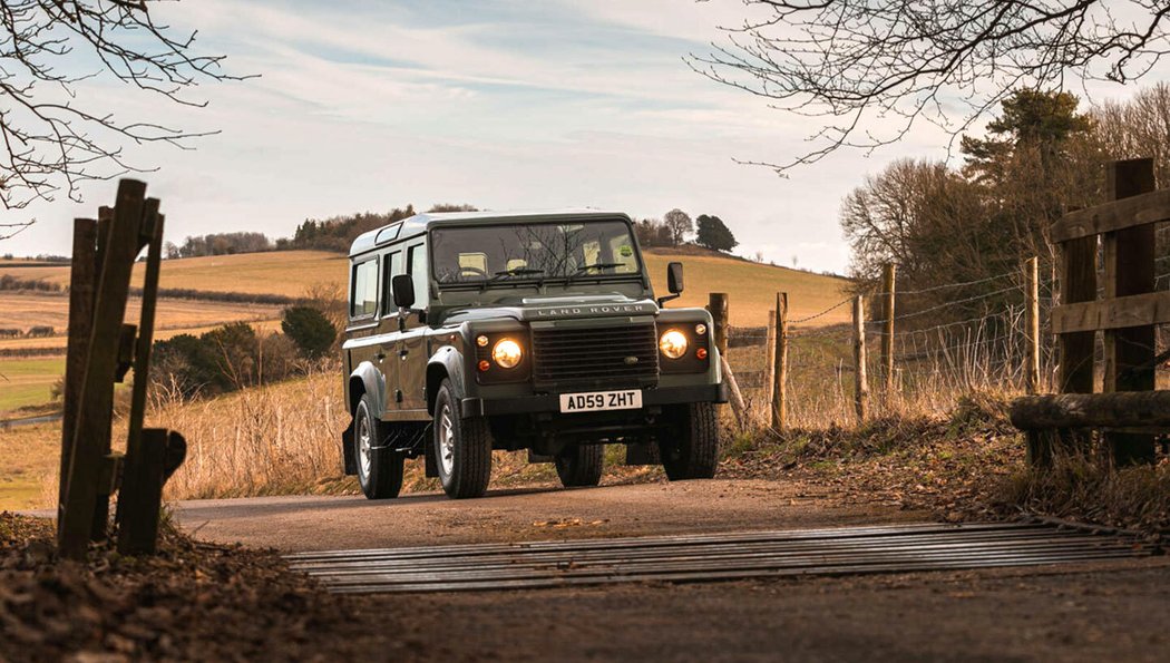 Land Rover Defender 110 County (2010)