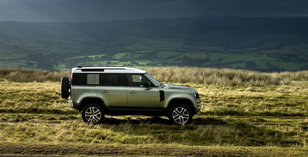 Land Rover Defender 110 PHEV