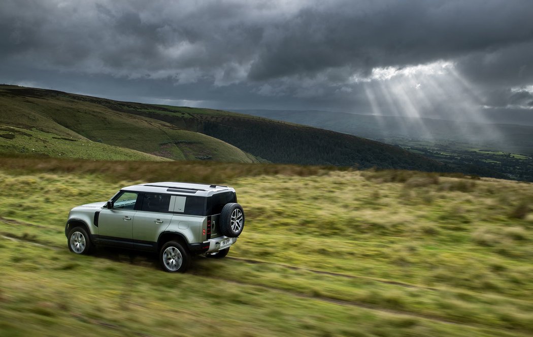 Land Rover Defender 110 PHEV