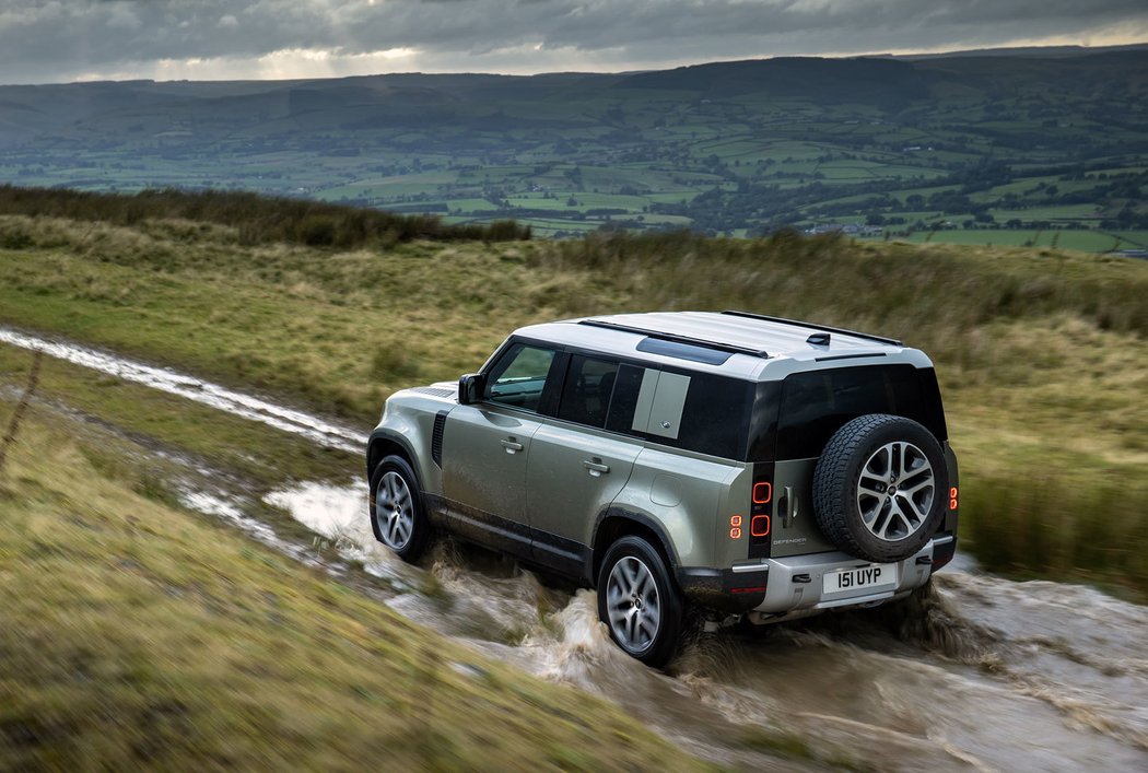 Land Rover Defender 110 PHEV