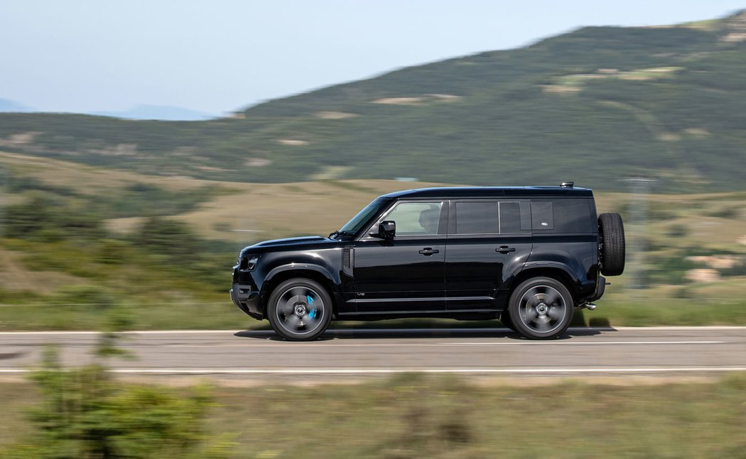 Land Rover Defender 110 V8