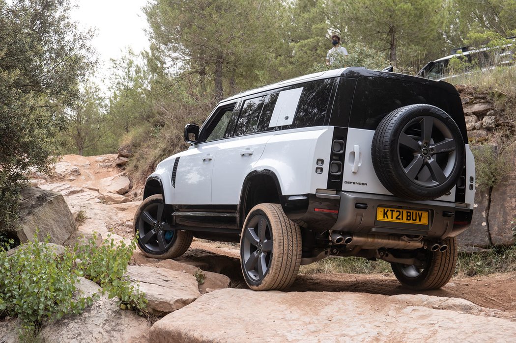 Land Rover Defender 110 V8