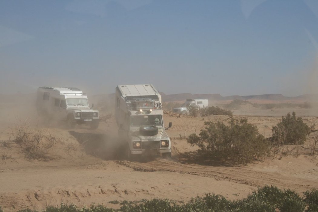 Land Rover Defender 130 Azalai