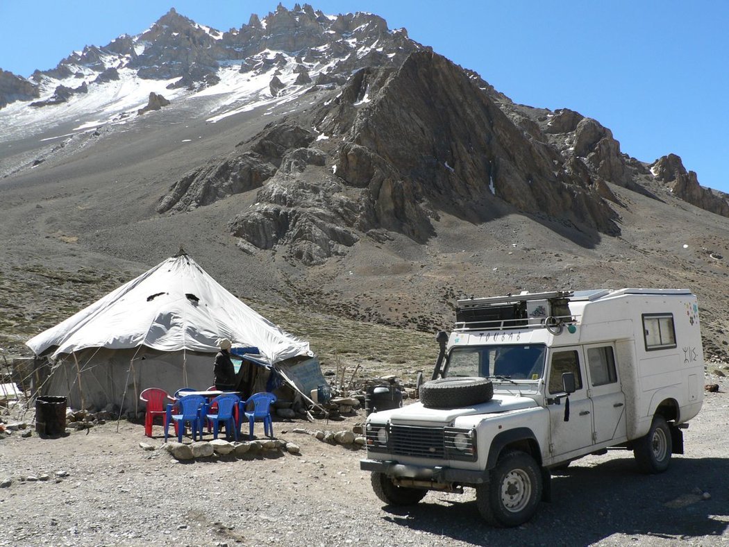 Land Rover Defender 130 Azalai