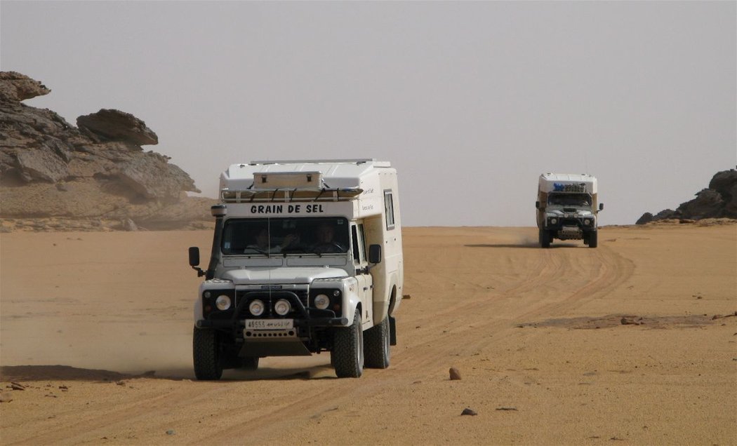 Land Rover Defender 130 Azalai