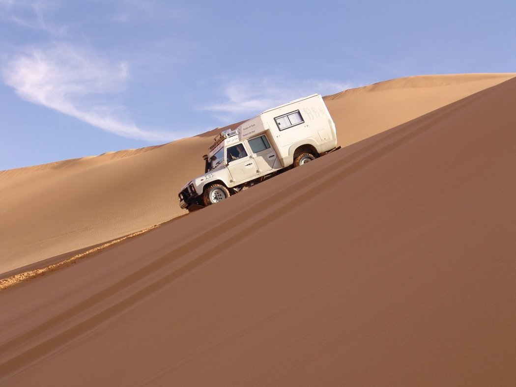 Land Rover Defender 130 Azalai