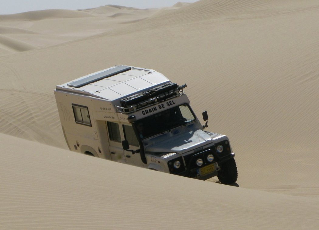 Land Rover Defender 130 Azalai