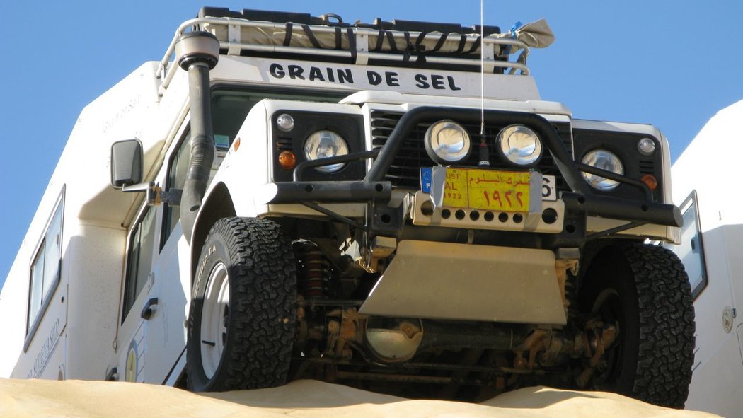 Land Rover Defender 130 Azalai