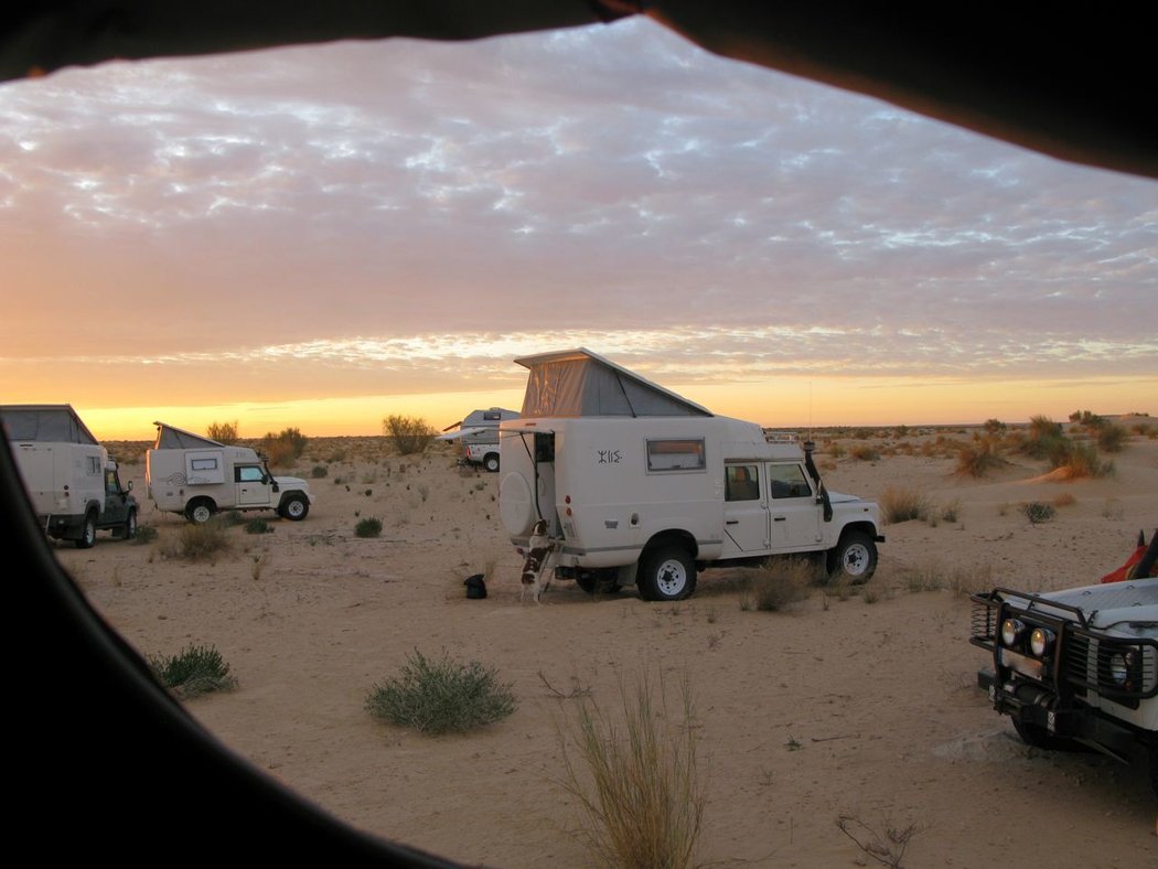 Land Rover Defender 130 Azalai