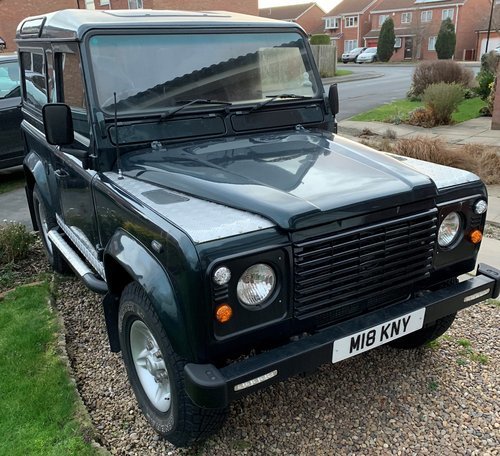 Land Rover Defender 90 2.8i