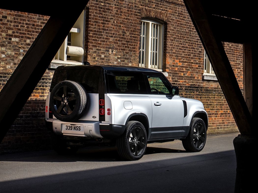 Land Rover Defender 90