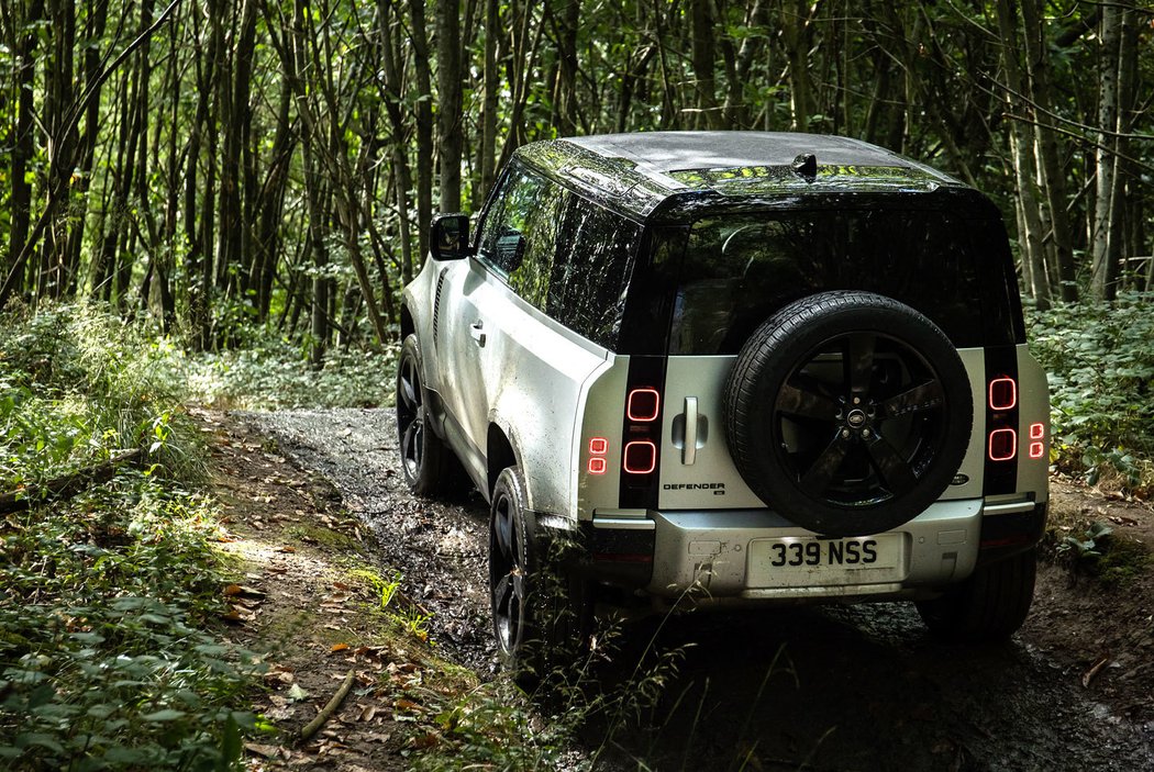 Land Rover Defender 90