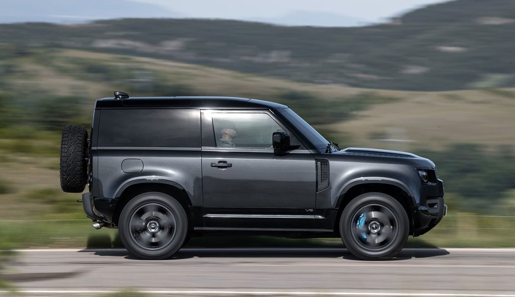 Land Rover Defender 90 V8