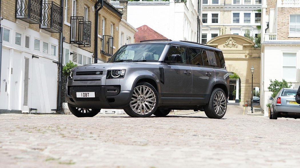 Land Rover Defender 110 Black - Launch Edition 110 P300 SE