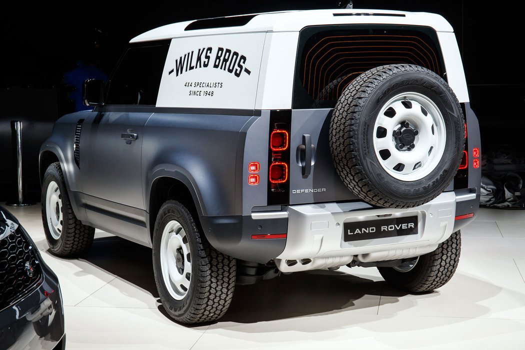 Land Rover Defender