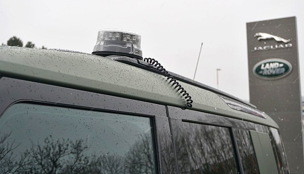 Policejní Land Rover Defender