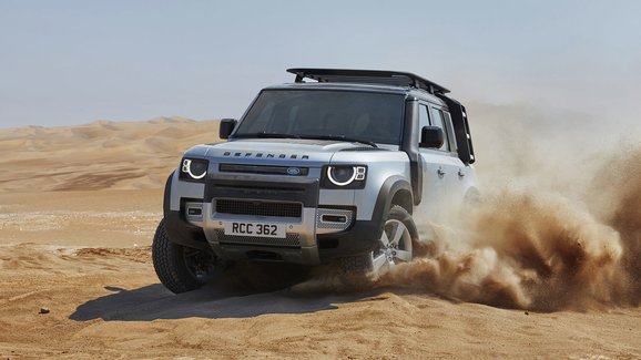 Šefdesignér Land Roveru si pořád stojí za novým Defenderem