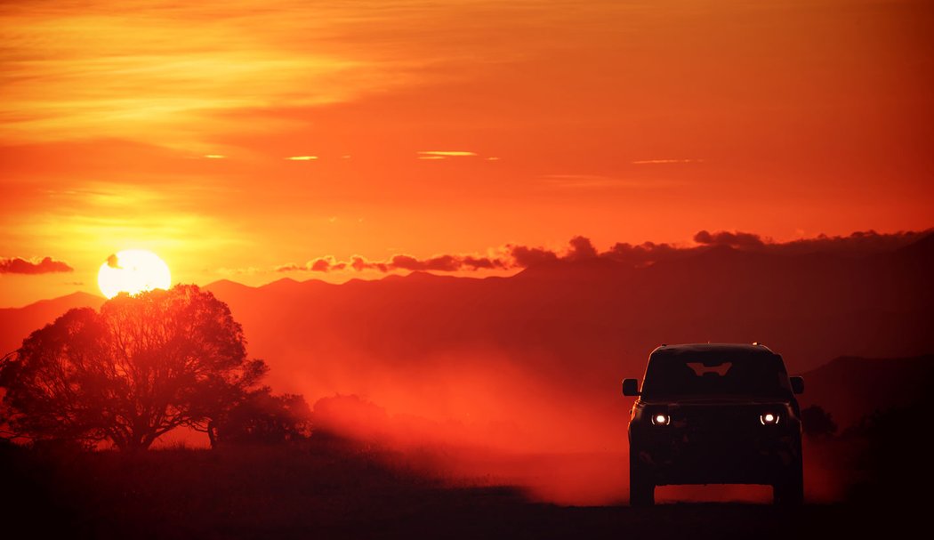 Land Rover Defender