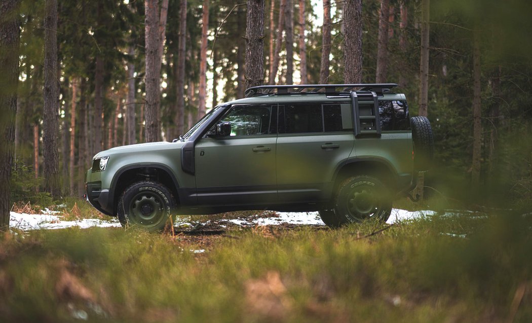 Land Rover Defender